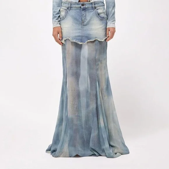 AKIRA Light Blue Denim Skirt - Picture 2 of 8